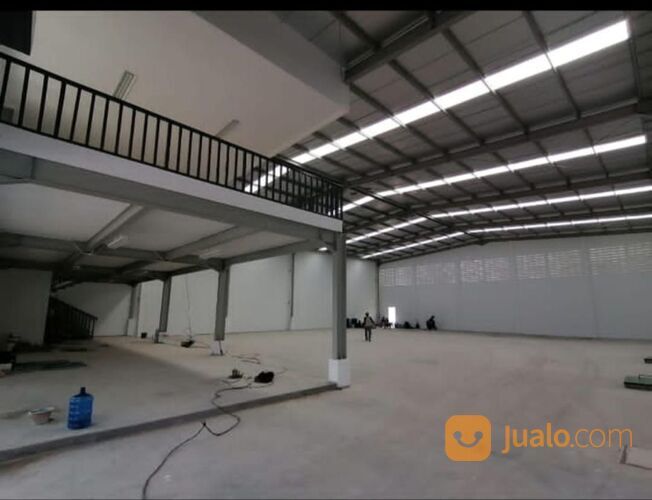 Bangunan Kantor dan Gudang E - Space Block di Jababeka Industrial Park Cikarang, Bekasi