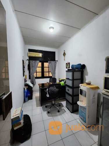 Rumah 2Lt Strategis di Raya Dwiwarna Mangga Besar Jakarta Pusat