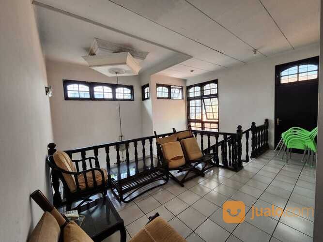 Rumah 2Lt Strategis di Raya Dwiwarna Mangga Besar Jakarta Pusat