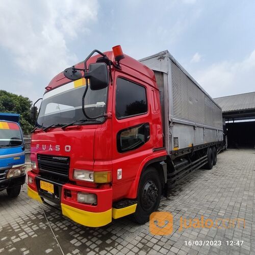 Truk Wingbox Mitsubishi Fuso Super Great 6D24 Tahun 2008