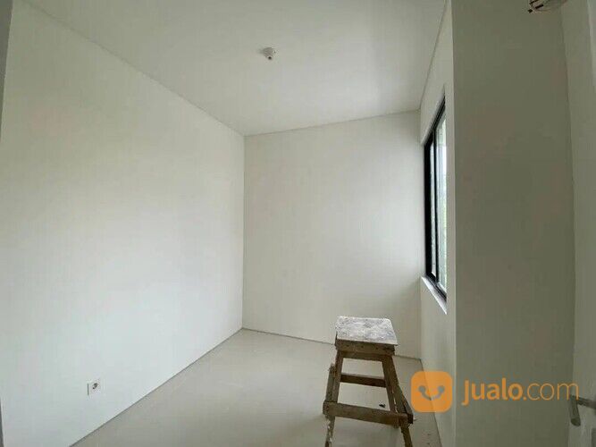 Rumah Baru Gress di Perumahan Graha Natura Surabaya