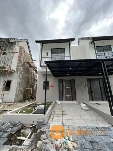 Rumah Baru Gress di Perumahan Graha Natura Surabaya