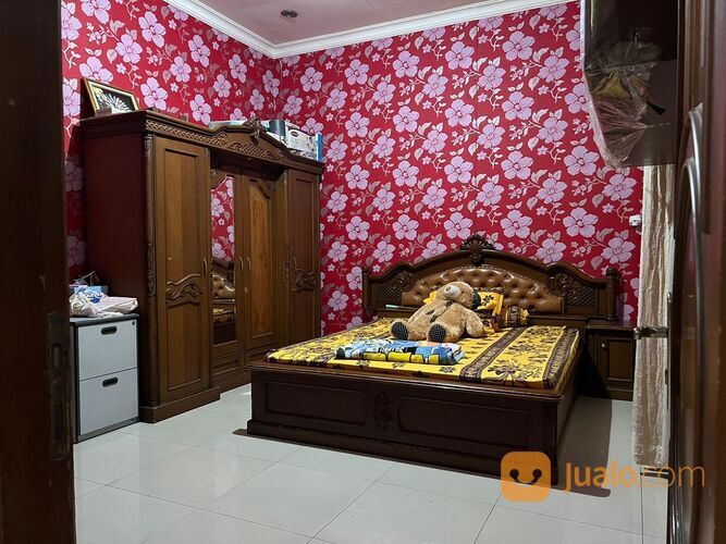 Rumah lux ada kolam renang di duren sawit ,jakarta timur