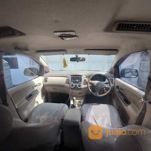 Toyota Innova type G matic Tahun 2005 warna Silver Metalik