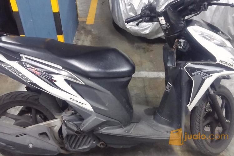 Honda Vario Techno 125cc Putih tahun 2012