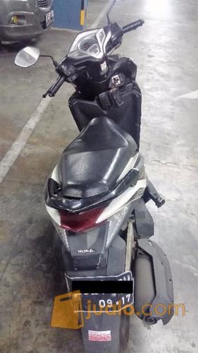 Honda Vario Techno 125cc Putih tahun 2012