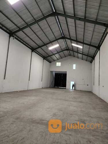 Gudang Amplas Trade Center (ATC) (daerah Amplas KM 10) Medan