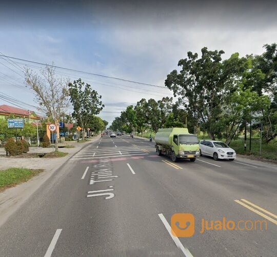 Gedung Ex Showroom Mobil PALANGKARAYA Lok Tengah Kota Strategis