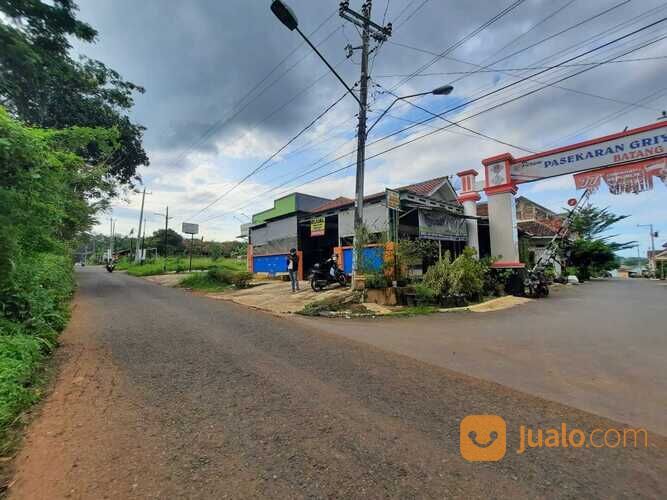 Rumah Pasekaran Batang, Tepi Jalan Pasekaran