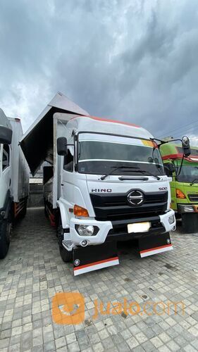 Truk Wingbox Hino 500 FL 235 JW Tahun 2019