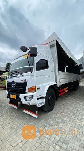 Truk Wingbox Hino 500 FL 235 JW Tahun 2019