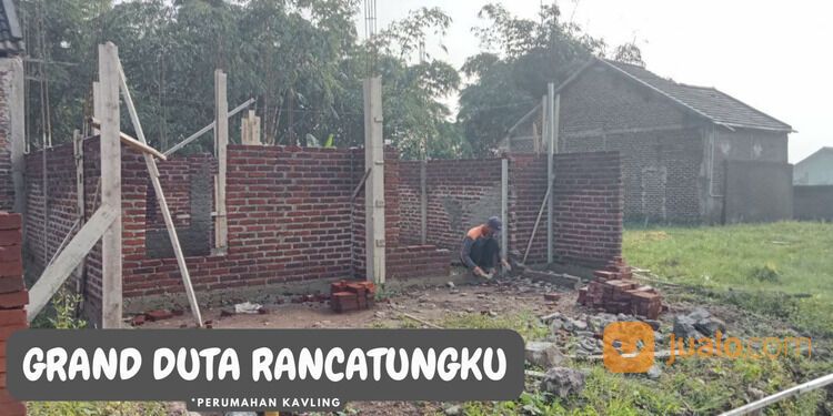 Bangun Rumah Dinding Bata Merah di Komplek Asri