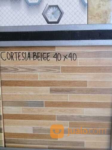 SEDIA KERAMIK 40X40 DENGAN PILIHAN BERBAGAI MACAM MOTIF