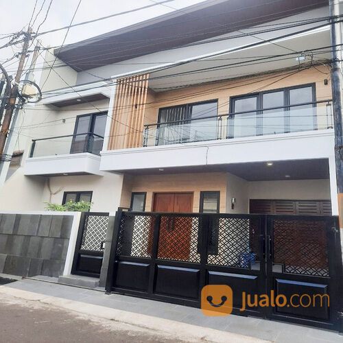 Rumah di Pulo Gadung Dekat Arion Mall Rawamangun, Mall Green Pramuka Square, UNJ