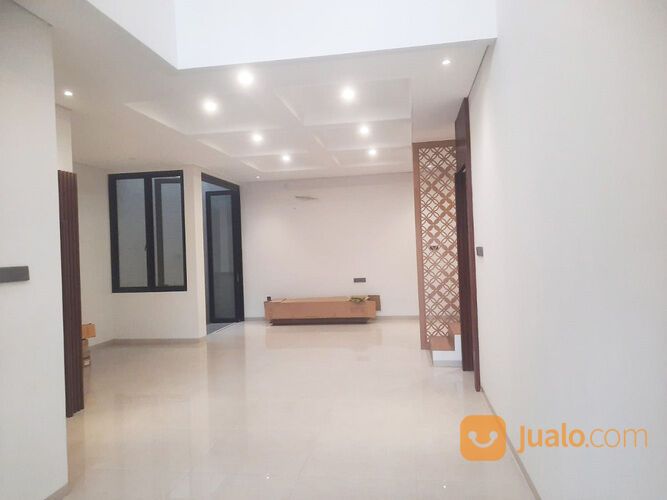 Rumah di Pulo Gadung Dekat Arion Mall Rawamangun, Mall Green Pramuka Square, UNJ
