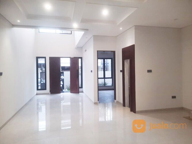 Rumah di Pulo Gadung Dekat Arion Mall Rawamangun, Mall Green Pramuka Square, UNJ