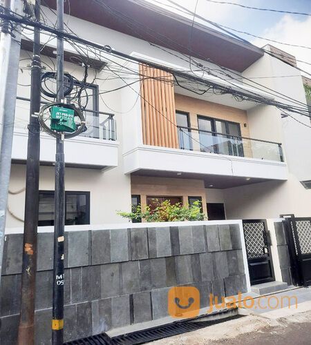 Rumah di Pulo Gadung Dekat Arion Mall Rawamangun, Mall Green Pramuka Square, UNJ