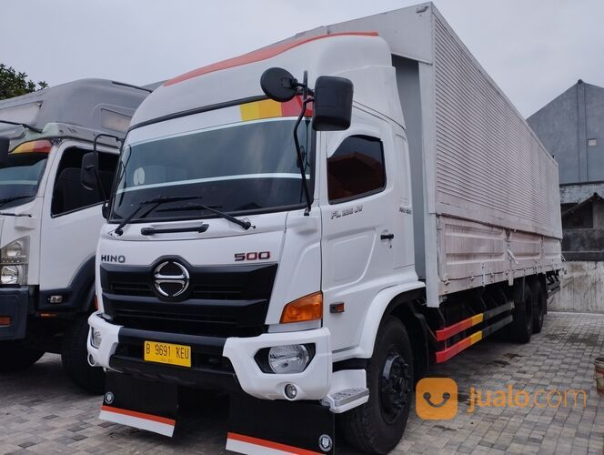 Truck Wing box, Hino 235JW, Tronton 10 ban, 6x4 double gardan, tahun 2019