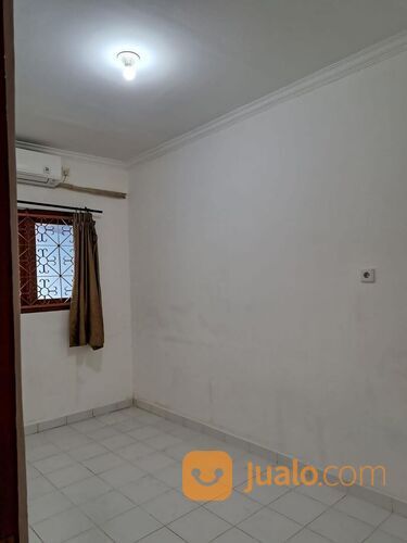 Rumah Strategis ,Siap Huni Kompleks Perumahan Green Garden - Rorotan - Cilincing.