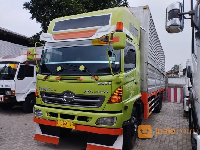 Truck Wing Box Hino FL 235TI Tronton 10 ban 6x2 th. 2015