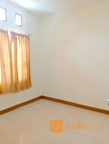 Rumah Untuk Kantor 2 Lantai 4 Kamar di Jl. Sulaksana, Bandung