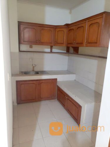 Rumah Untuk Kantor 2 Lantai 4 Kamar di Jl. Sulaksana, Bandung