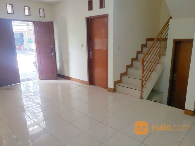 Rumah Untuk Kantor 2 Lantai 4 Kamar di Jl. Sulaksana, Bandung