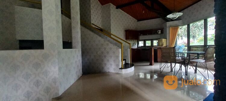 Villa Cantik di Kawasan Resort, Batu