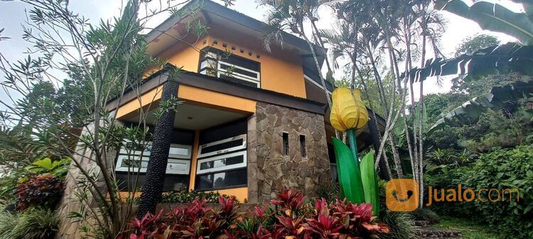 Villa Cantik di Kawasan Resort, Batu