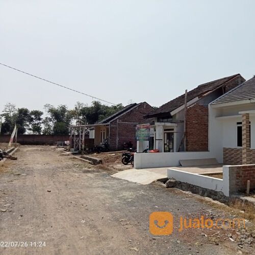 Row Jalan Lebar Perumahan Bebas Banjir