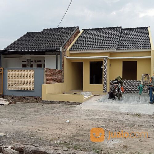 Row Jalan Lebar Perumahan Bebas Banjir