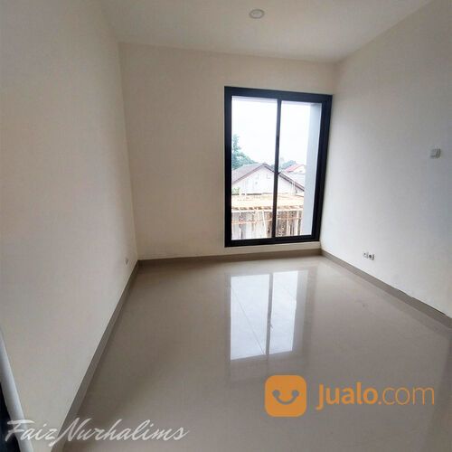 Kayu Manis Veranda Lokasi Strategis dekat Pintu Tol