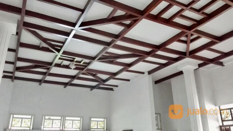 Rumah mewah klasik lokasi bagus, Surabaya Pusat.