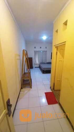 KOST EKSKLUSIVE COLOMADU BELAKANG HOTEL ALANA