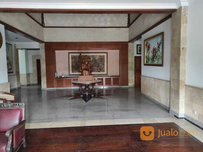 Villa di Banjar Pengipian Kerobokan Badung Bali Fasilitas Lengkap