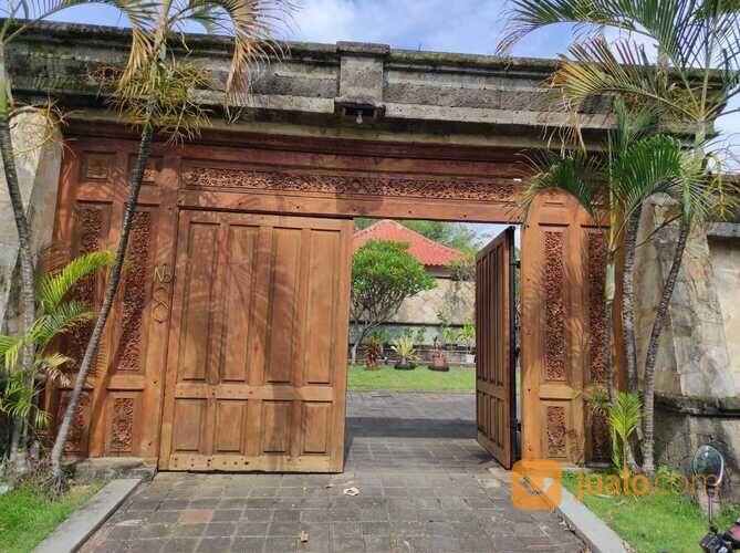 Villa di Banjar Pengipian Kerobokan Badung Bali Fasilitas Lengkap
