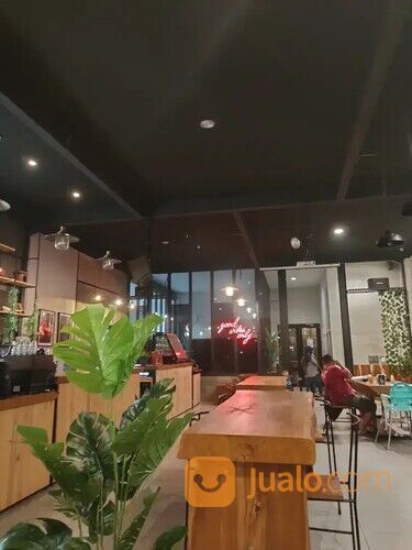 Bangunan Eks Cafe Beserta Isinya Jalan Utama Ganda Agung Karang Satria Bekasi