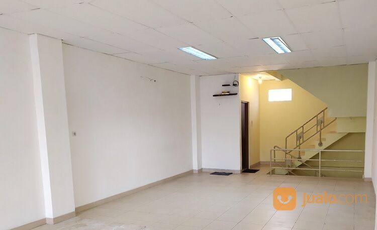 Sewa Ruko,Ruang Kantor,Gudang Perlantai Terjangkau di Business Park Kebon Jeruk Jakarta Barat