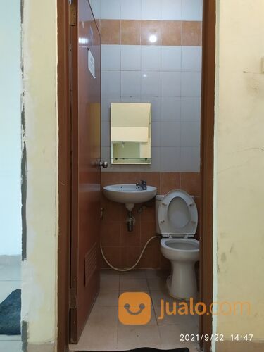 Sewa Ruko,Ruang Kantor,Gudang Perlantai Terjangkau di Business Park Kebon Jeruk Jakarta Barat