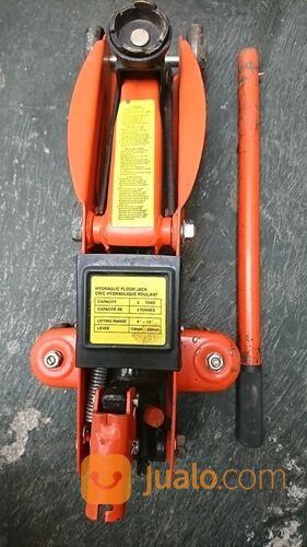 Dongkrak mobil 2ton kondisi 99%