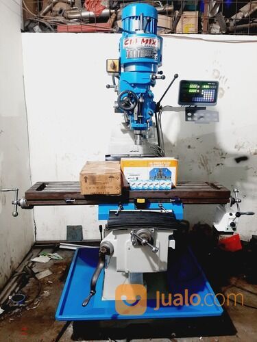 Mesin milling Ciamix bekas