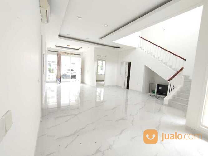 Rumah cluster grisea Summarecon Serpong