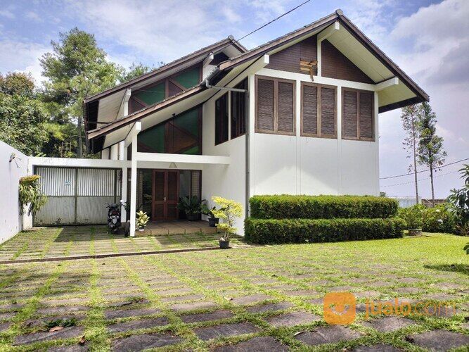 Rumah Bagus Halaman Luas Sayap UPI Setiabudi Bandung