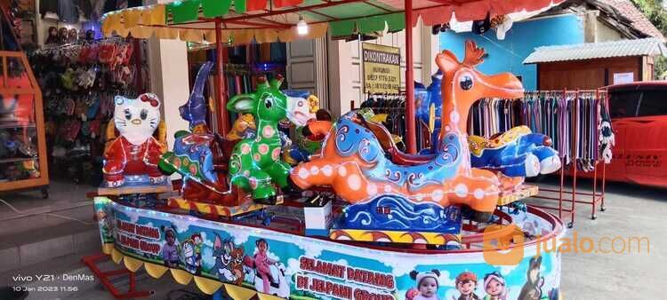 Wahana odong-odong kereta panggung kereta gerobak banyak model mumer