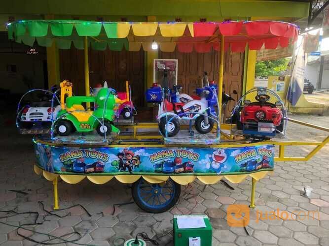 Wahana odong-odong kereta panggung kereta gerobak banyak model mumer
