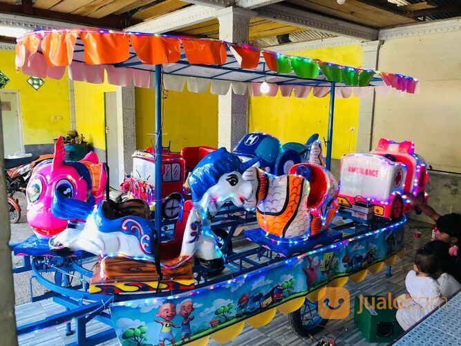 Wahana odong-odong kereta panggung kereta gerobak banyak model mumer