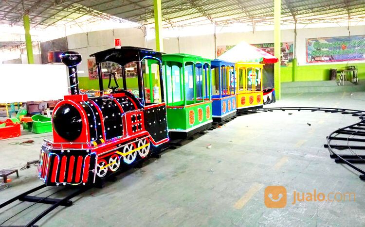 Wahana Kereta mall rel lantai wisata Mini Odong Odong kereta panggung Fiber