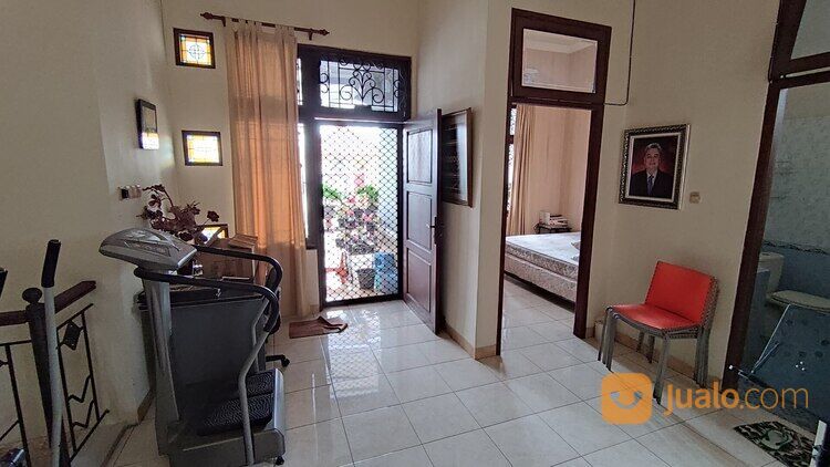 GRESIK Kota Baru Jalan Raya Utama Perumahan Ramai