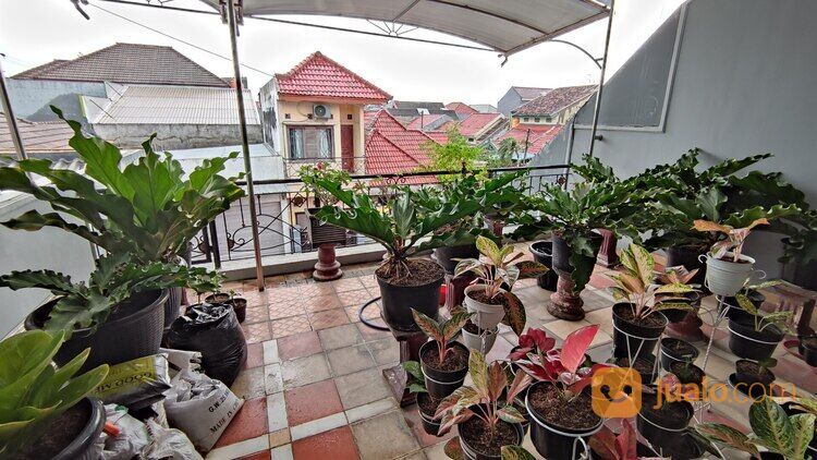 GRESIK Kota Baru Jalan Raya Utama Perumahan Ramai