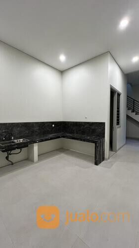 Rumah Mewah Baru Gress Minimalis Modern ( Split Level ) @ Lisbon, Pakuwon Indah